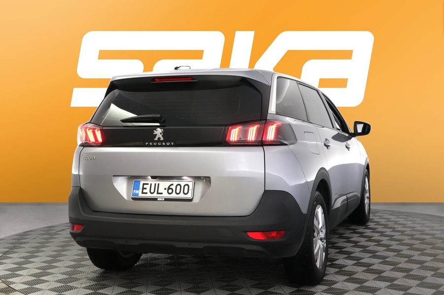Peugeot 5008 vaihtoauto