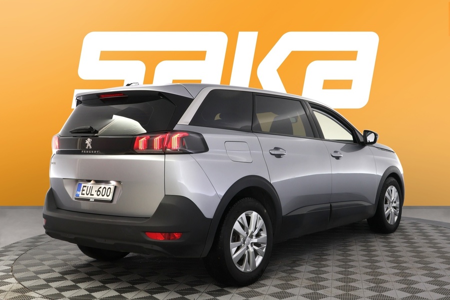 Peugeot 5008 vaihtoauto