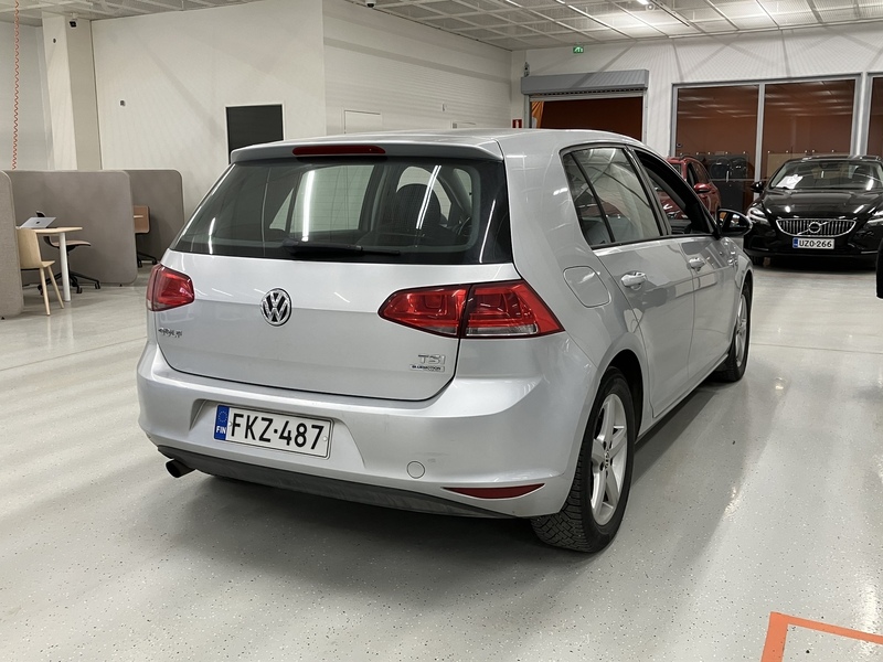 Volkswagen Golf vaihtoauto