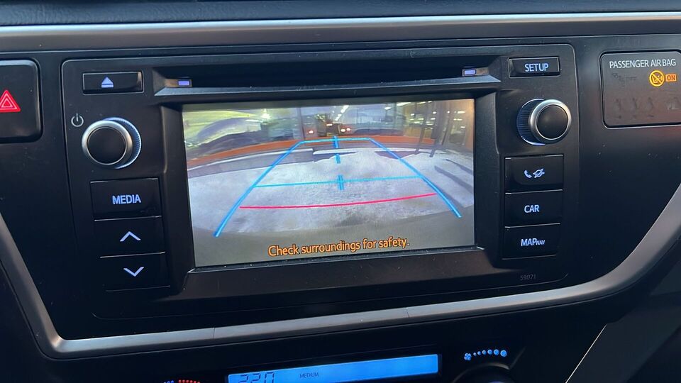 Toyota Auris vaihtoauto