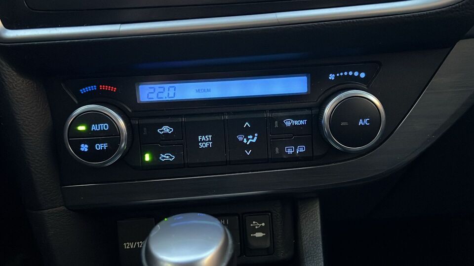 Toyota Auris vaihtoauto