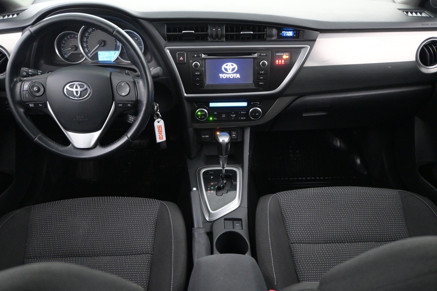 Toyota Auris vaihtoauto