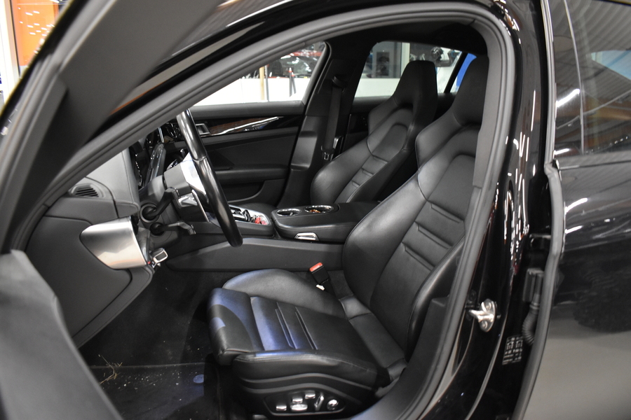 Porsche Panamera vaihtoauto