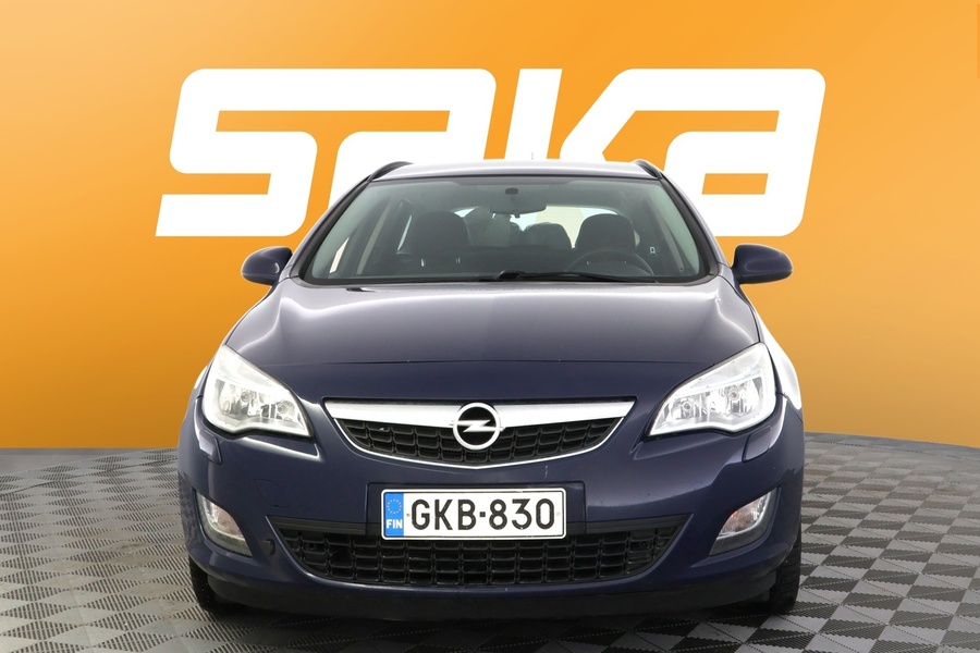 Opel Astra vaihtoauto