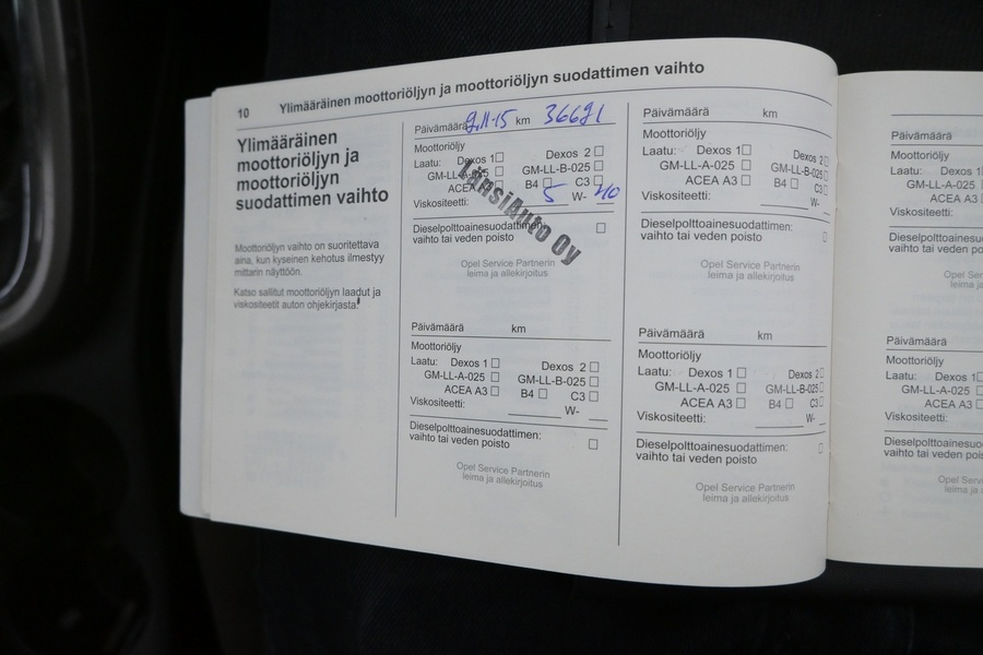 Opel Astra vaihtoauto