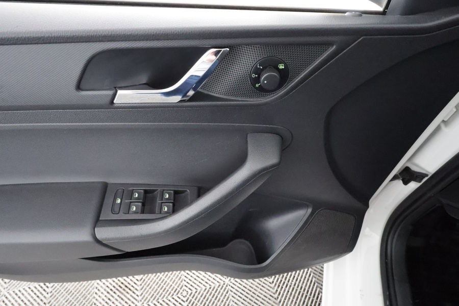 Skoda Rapid vaihtoauto