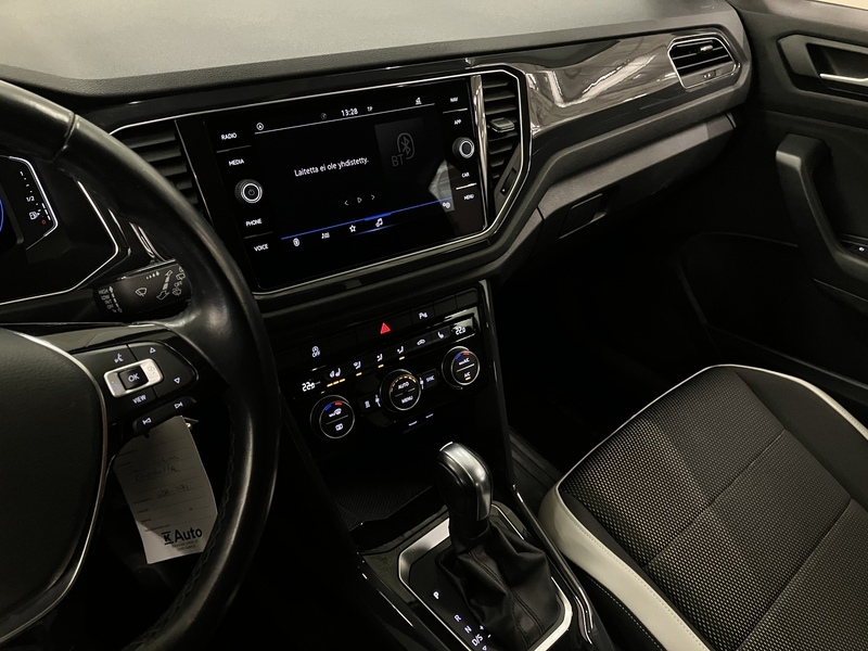 Volkswagen T-Roc vaihtoauto