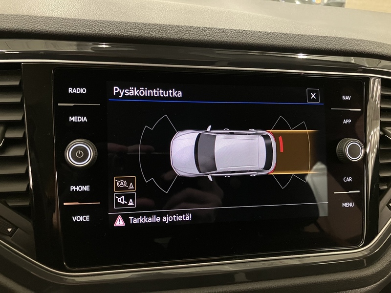 Volkswagen T-Roc vaihtoauto