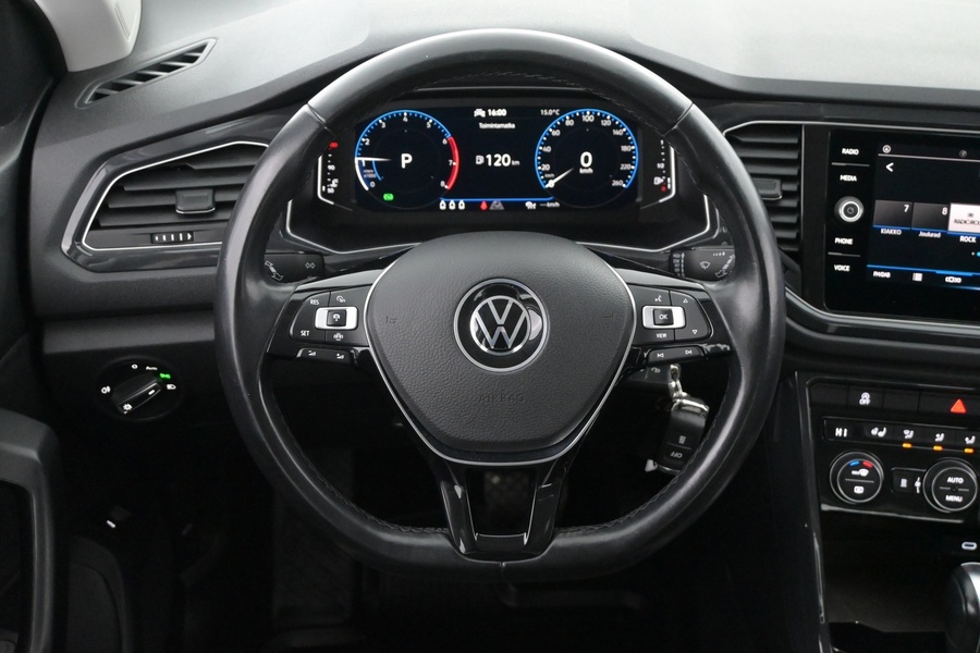 Volkswagen T-Roc vaihtoauto