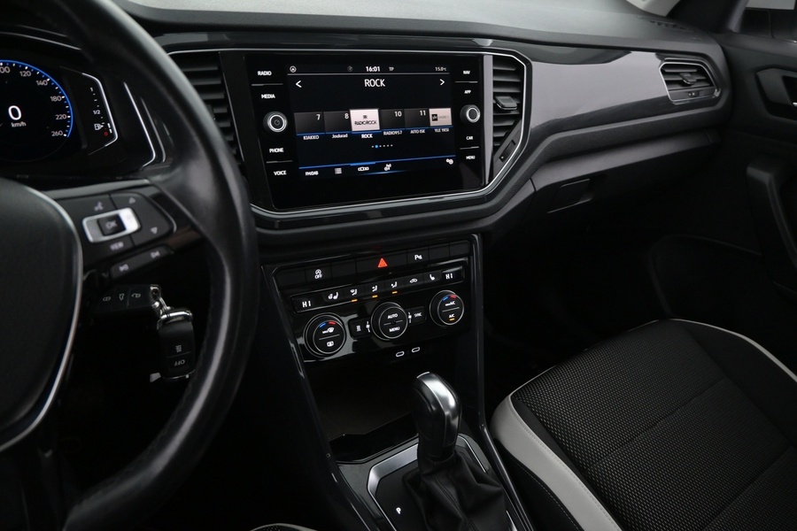 Volkswagen T-Roc vaihtoauto