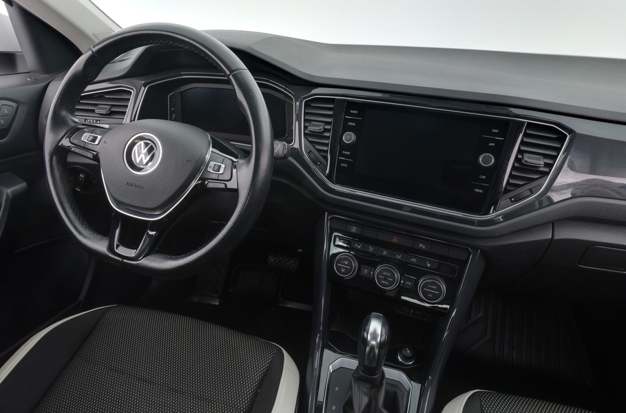 Volkswagen T-Roc vaihtoauto