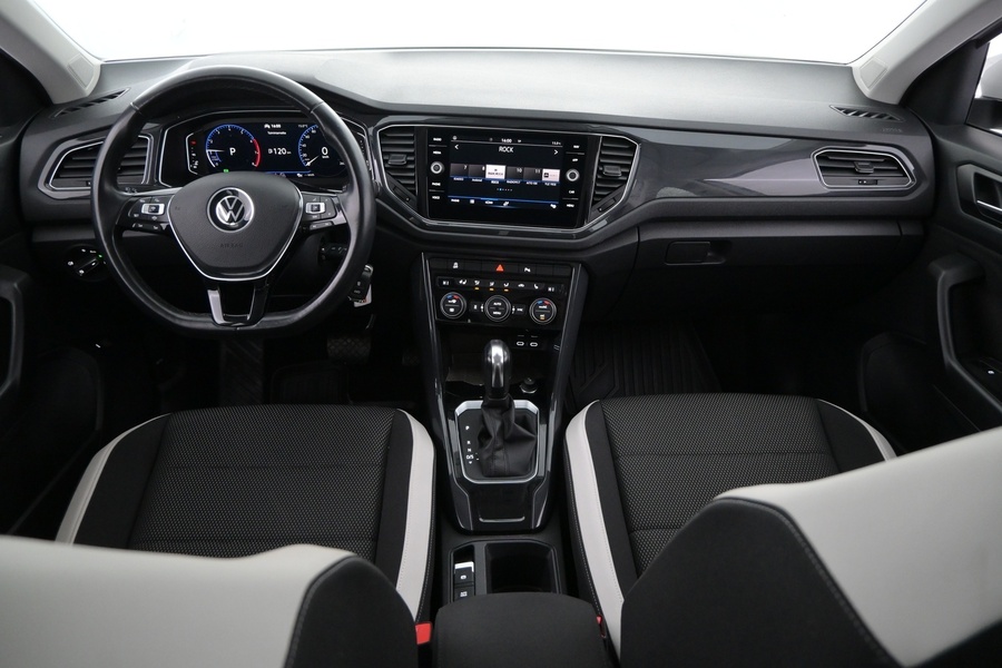 Volkswagen T-Roc vaihtoauto