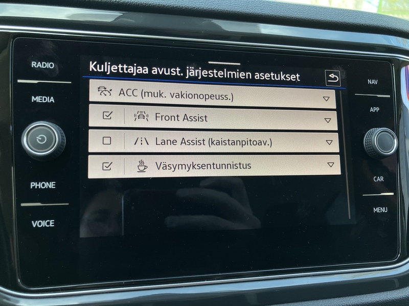Volkswagen T-Roc vaihtoauto