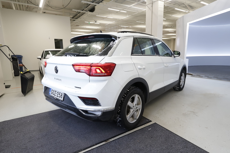 Volkswagen T-Roc vaihtoauto
