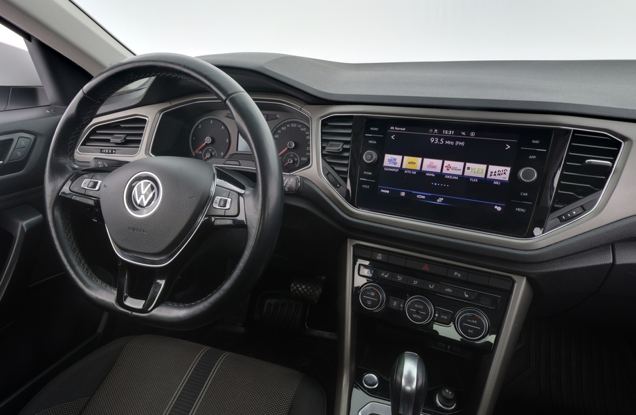 Volkswagen T-Roc vaihtoauto