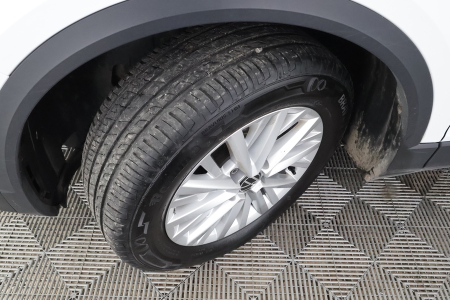 Volkswagen T-Roc vaihtoauto