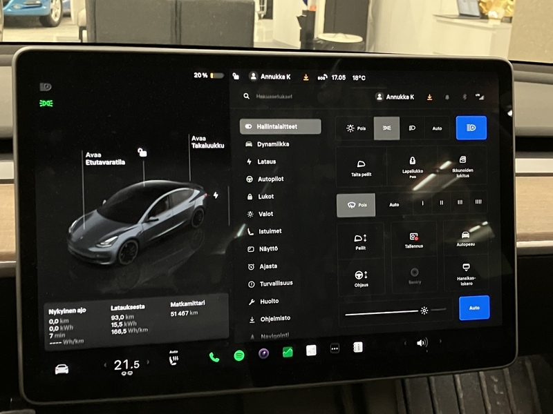 Tesla Model 3 vaihtoauto
