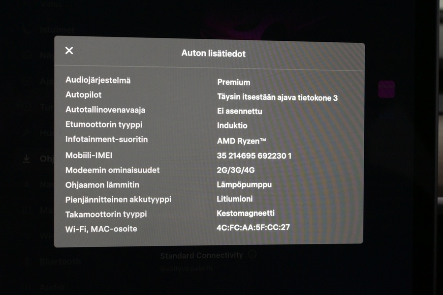 Tesla Model 3 vaihtoauto