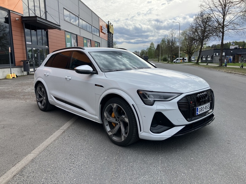 Audi e-tron vaihtoauto