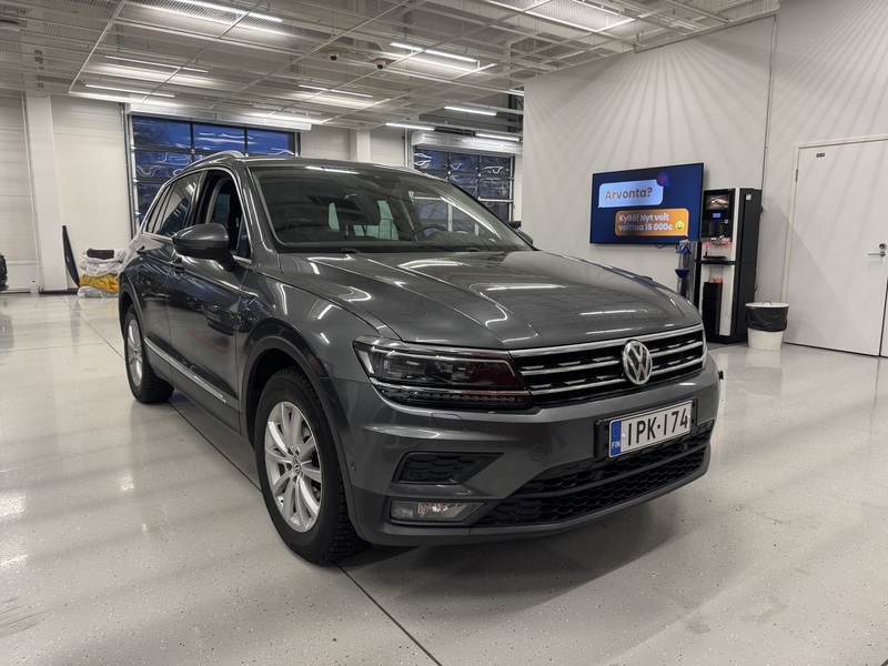 Volkswagen Tiguan vaihtoauto