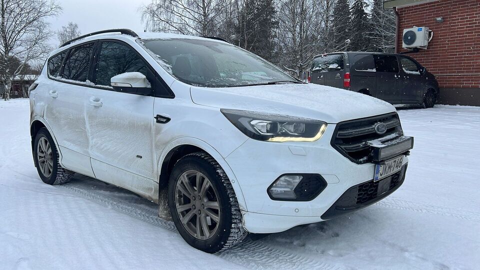 Ford Kuga vaihtoauto