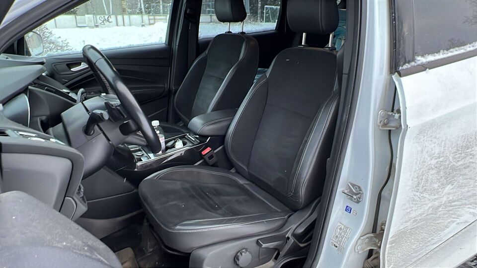 Ford Kuga vaihtoauto