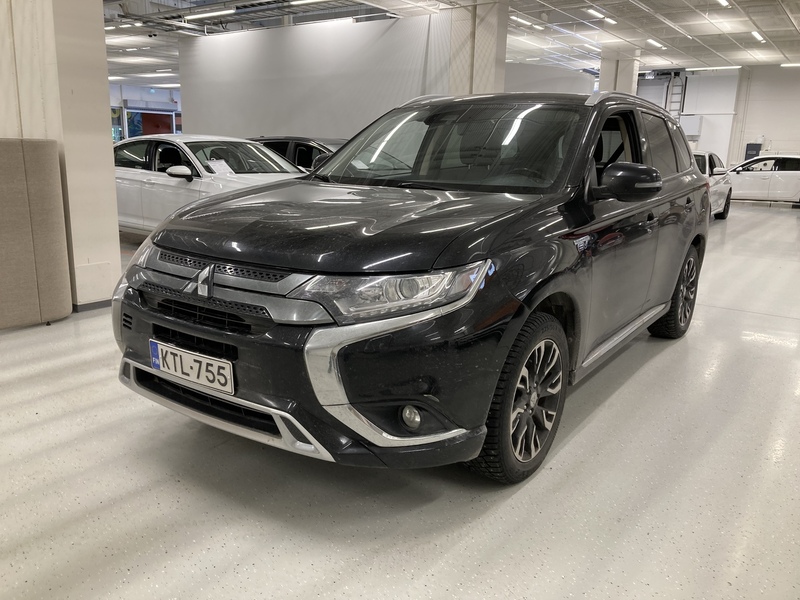 Mitsubishi Outlander PHEV vaihtoauto