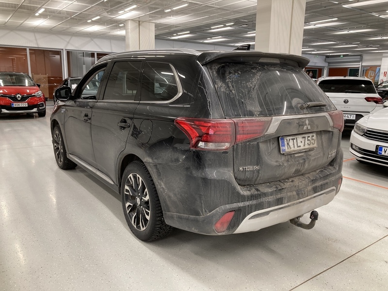 Mitsubishi Outlander PHEV vaihtoauto
