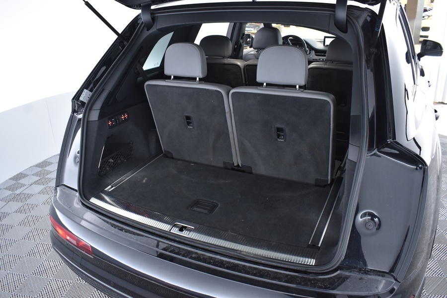 Audi Q7 vaihtoauto