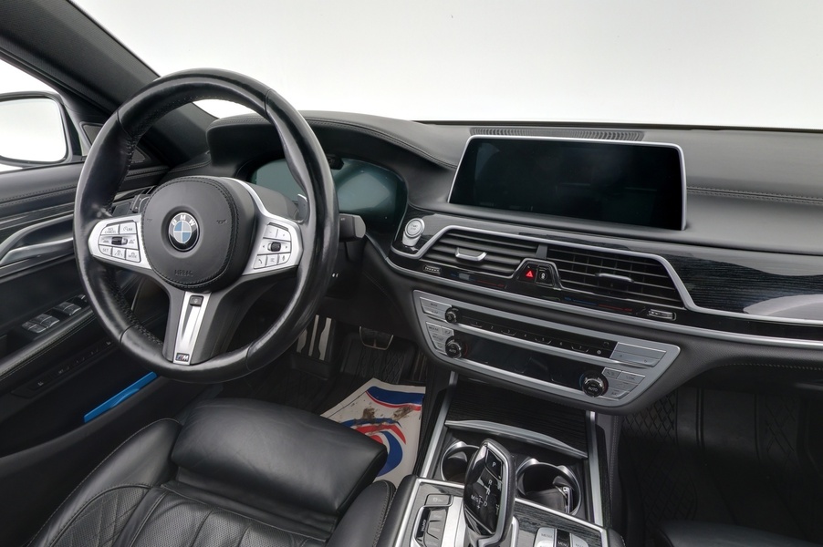BMW 745 vaihtoauto