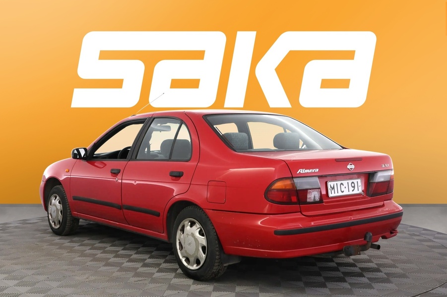 Nissan Almera vaihtoauto