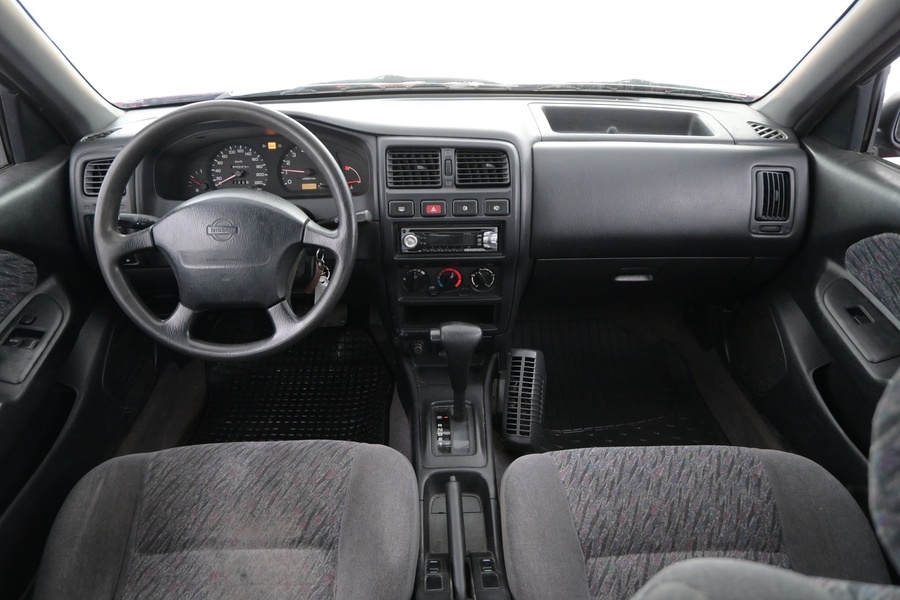 Nissan Almera vaihtoauto