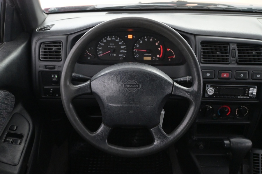 Nissan Almera vaihtoauto