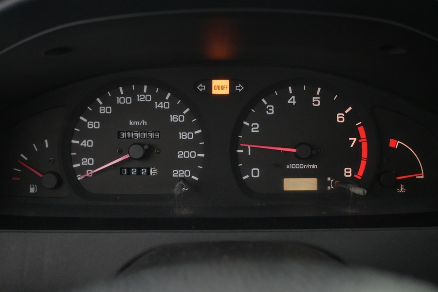 Nissan Almera vaihtoauto