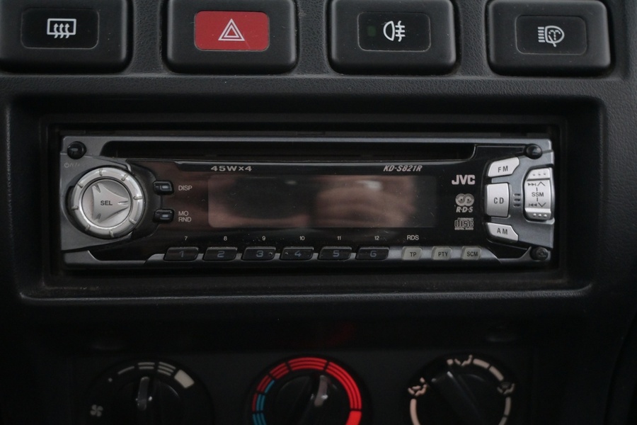 Nissan Almera vaihtoauto