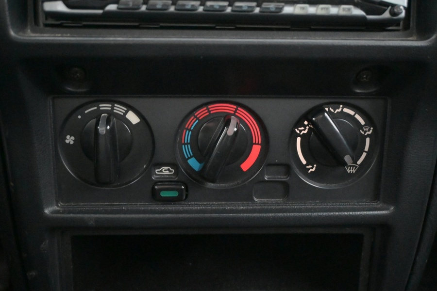 Nissan Almera vaihtoauto