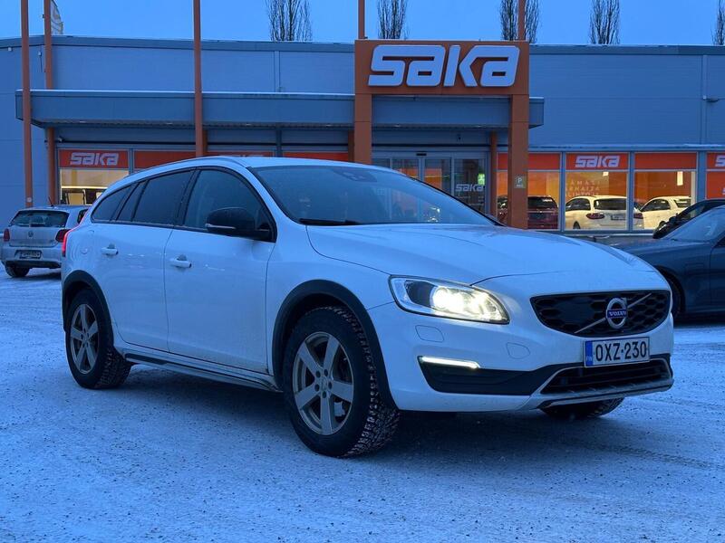 Volvo V60 Cross Country vaihtoauto