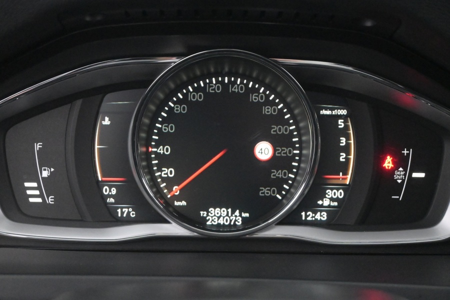 Volvo V60 Cross Country vaihtoauto