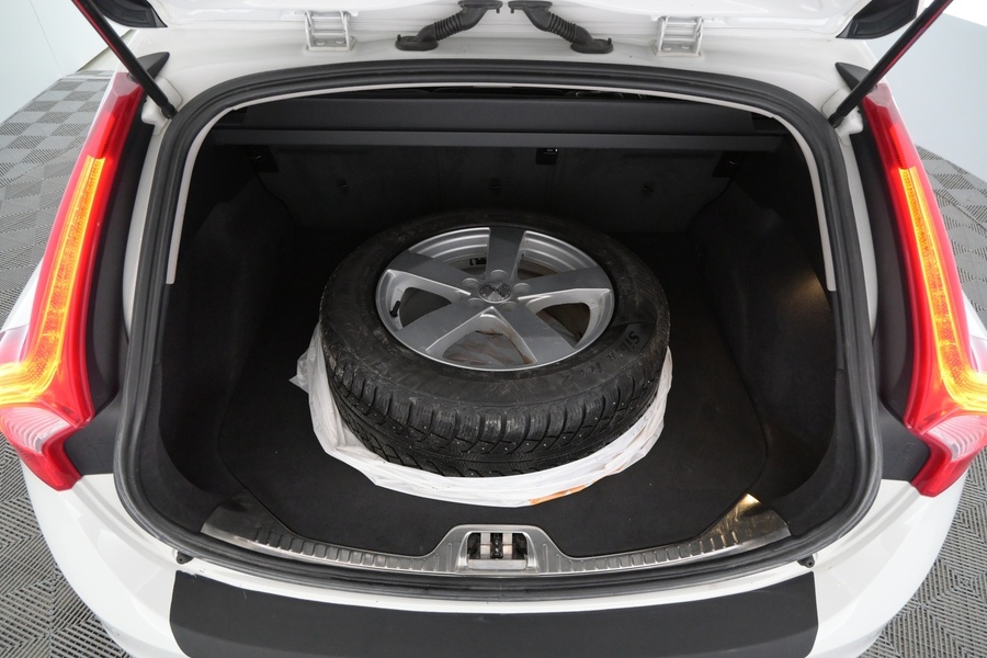 Volvo V60 Cross Country vaihtoauto