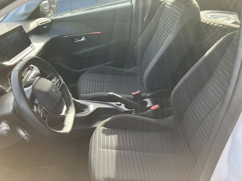 Peugeot 208 vaihtoauto