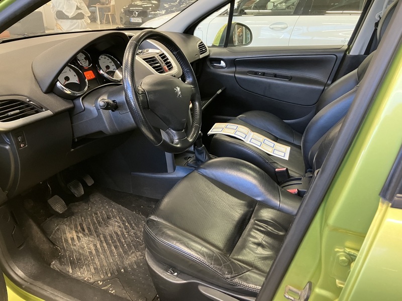 Peugeot 207 vaihtoauto