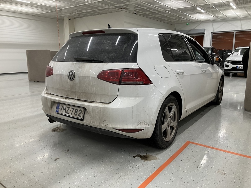 Volkswagen Golf vaihtoauto