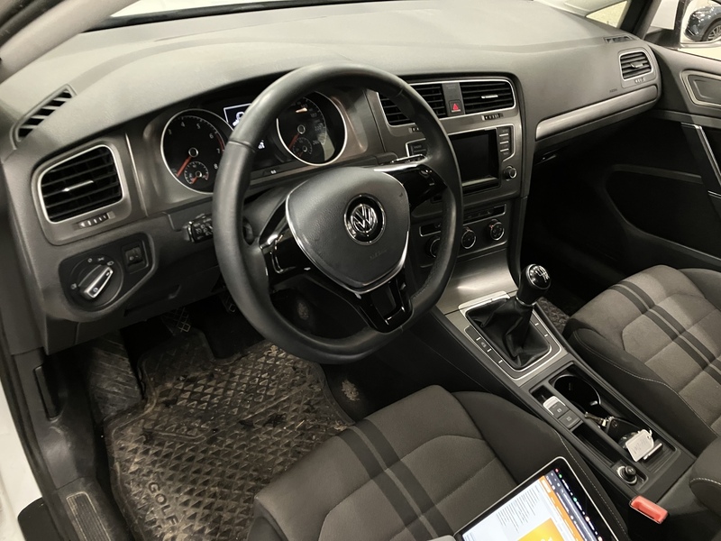 Volkswagen Golf vaihtoauto