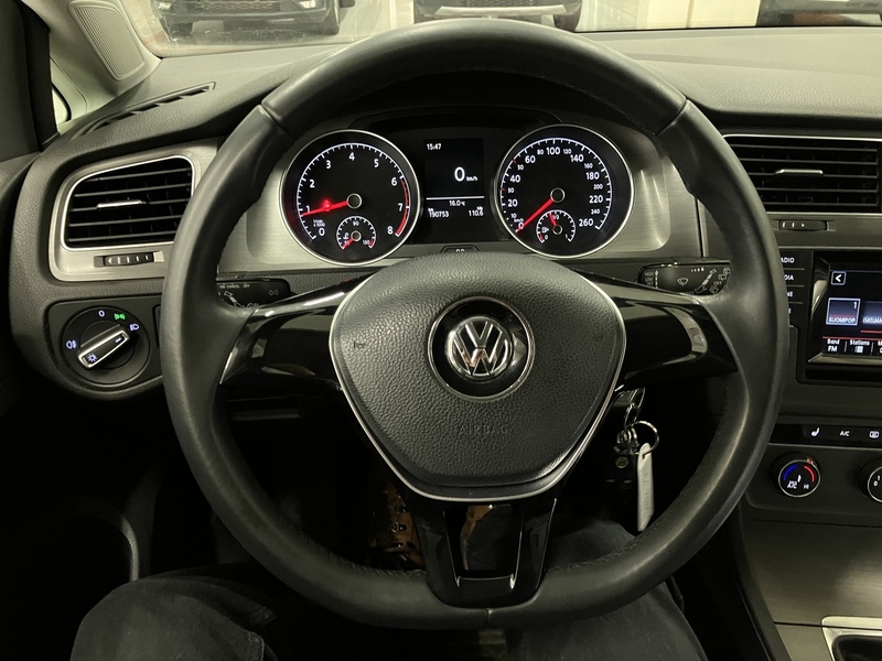 Volkswagen Golf vaihtoauto