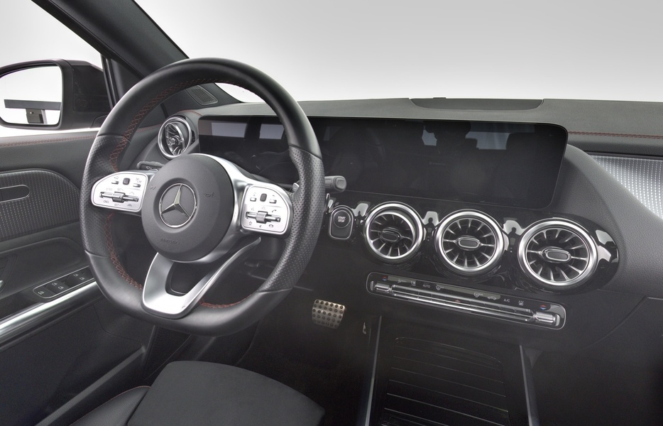 Mercedes-Benz EQA vaihtoauto