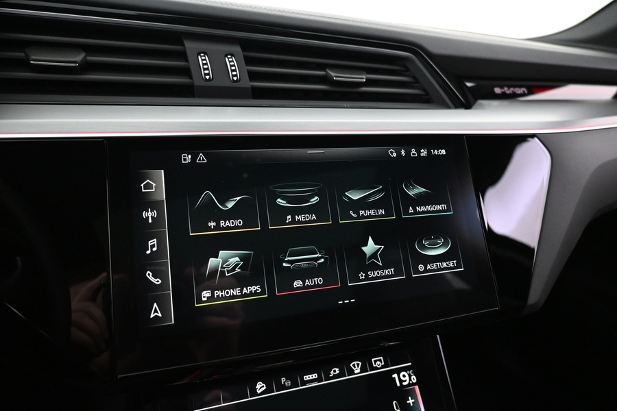Audi e-tron vaihtoauto