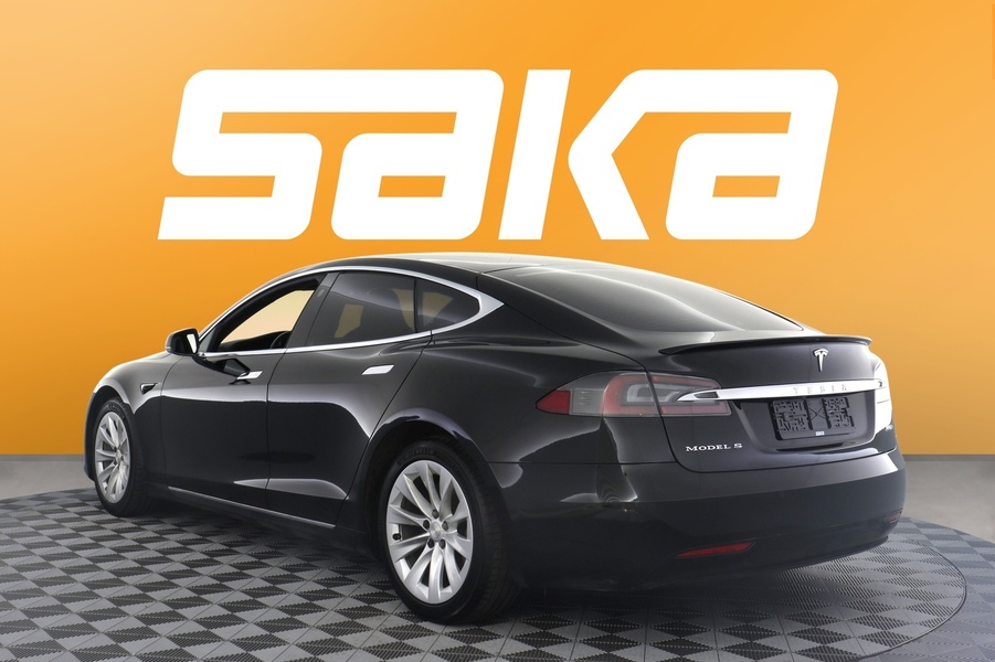 Tesla Model S vaihtoauto