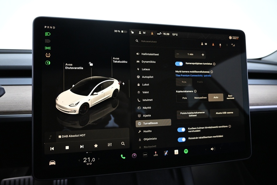 Tesla Model 3 vaihtoauto