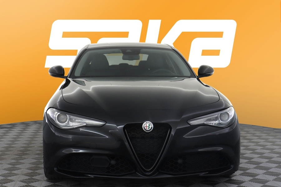 Alfa Romeo Giulia vaihtoauto