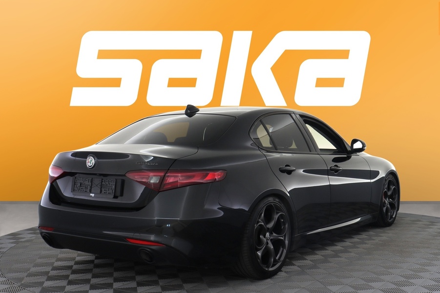Alfa Romeo Giulia vaihtoauto